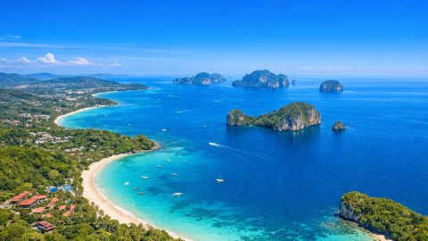 Best Time to Visit Phuket: Month by Month Guide 2026