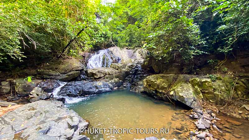 Ao Yon Waterfall (Panwa) in Phuket - Photo 1