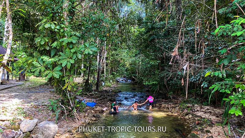 Ton Prai Waterfall in Phuket - Photo 6