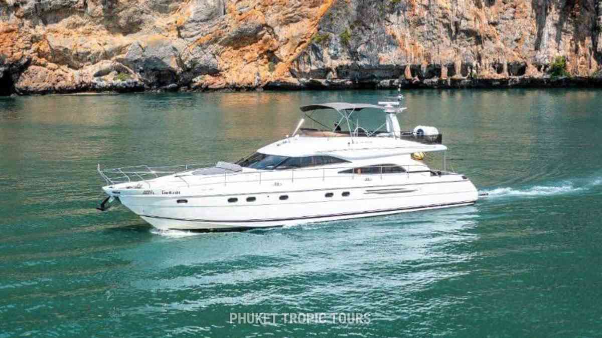 Motor Yacht “Princess 65”