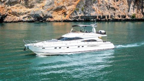 Motor Yacht “Princess 65”
