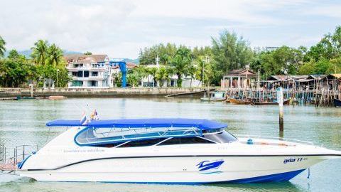 Speedboat Rental