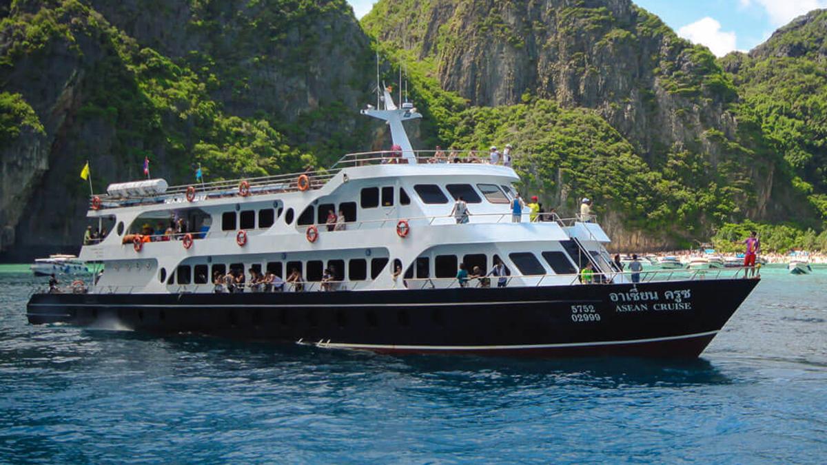 Phi Ph Islands by Big Boat Tour ☀ from Phuket Video Reviews